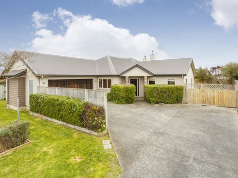 5 Sorrento Place, Kelvin Grove, Palmerston North