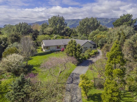 39 Puriri Road, Waikanae