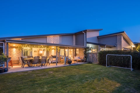38 Hillcrest Road, Raumati Beach, Paraparaumu