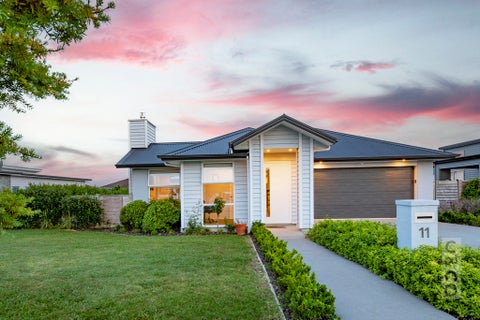 11 Floyd Road, Riverhead, Riverhead