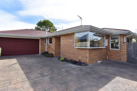 1/27 Russell Street, Linwood, Christchurch