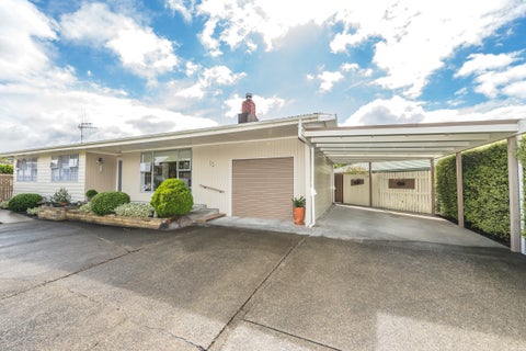15 Oaklea Avenue, Marton