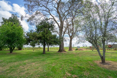 3762 State Highway 1, Huntly