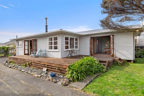 13 Lorenzen Bay Road, Raglan, Raglan