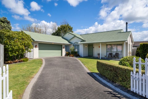 33 Maurice Borich Place, Henderson, Auckland