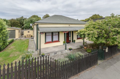 8 Walpole Street, Waltham, Christchurch
