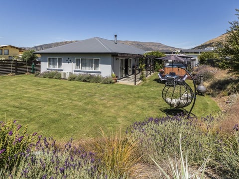 225 Stone Street, Wanaka