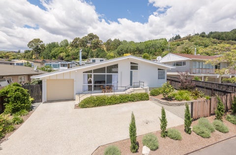 37 Churchill Avenue, Richmond