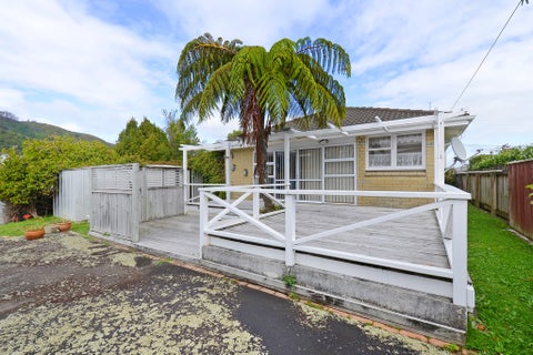 1 Deckston Grove, Taita, Lower Hutt