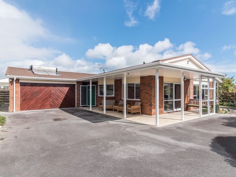 64 Kapanui Road, Waikanae