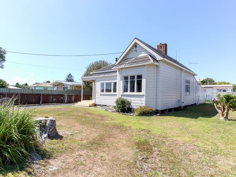 17A Brookes Terrace, Waitara, Waitara