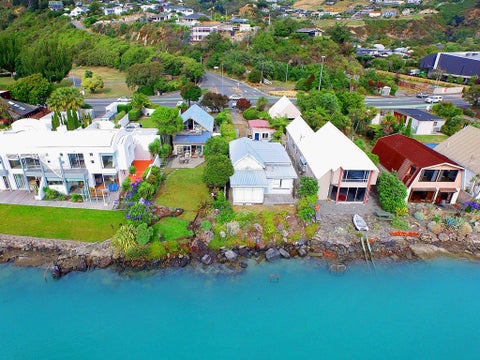 127 Main Road, Redcliffs, Christchurch