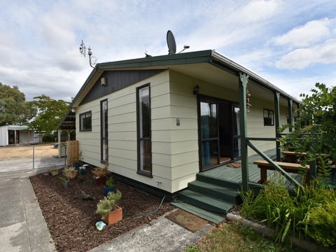 12 Moreton Road, Carterton