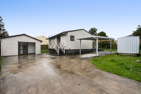 2/9 Maplesden Drive, Clendon Park, Auckland