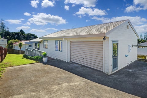 2/58 Verran Road, Birkdale, Auckland