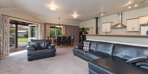 25 Harcourt Place, Wakefield