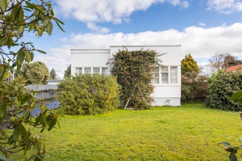 77 Savage Crescent, West End, Palmerston North