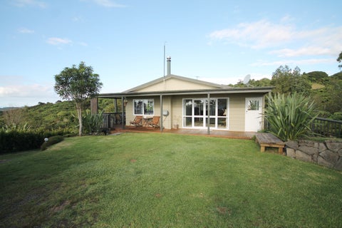 879 Ponga Road, Papakura