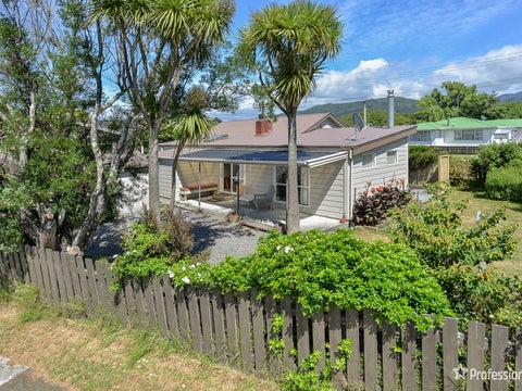 1 Waite Street, Featherston
