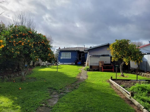 1031 Beatty Street, Mayfair, Hastings