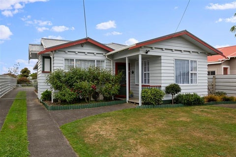 12 Vogel Street, Hawera