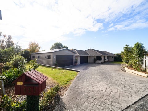 121 Summerhill Drive, Fitzherbert, Palmerston North