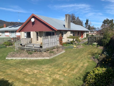 12 Sussex Street, Tapanui