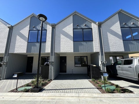 18/23 Makomako Drive, Orewa, Orewa