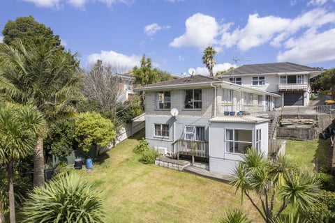 2/51 Drake Street, Howick, Auckland