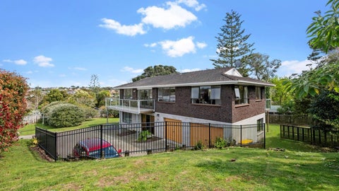 48A Woodlands Crescent, Browns Bay, Auckland