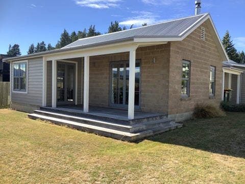 6 Farrant Drive, Wanaka