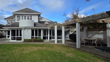 16 Wainui Avenue, Point Chevalier, Auckland