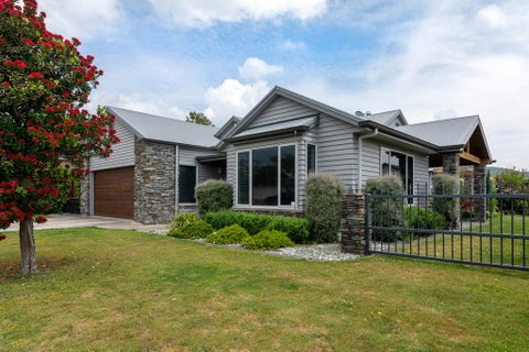 79 Basley Road, Owhata, Rotorua
