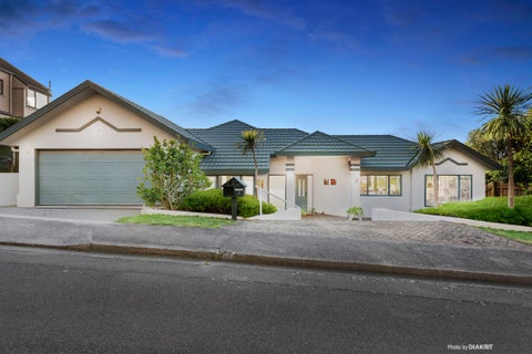 9 Becker Way, Karori, Wellington