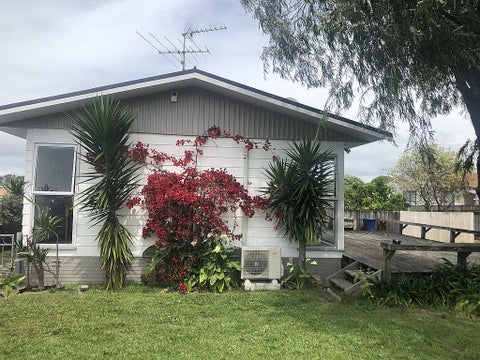 62 Casuarina Road, Half Moon Bay, Auckland