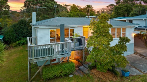 43 Parrs Cross Road, Henderson, Auckland