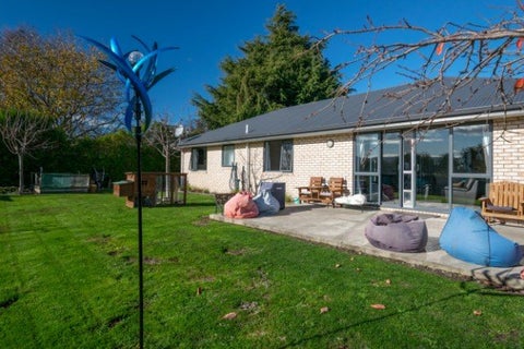 8A High Street, Renwick