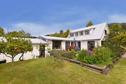 14 Milne Place, Richmond