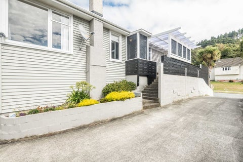 24 Franklyn Road, Tawa, Wellington