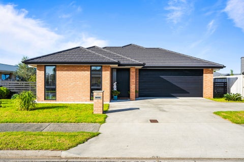 381 One Tree Point Road, One Tree Point