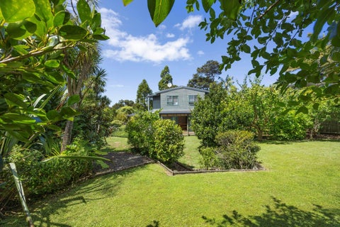 24 Rauhuia Crescent, Parau, Auckland
