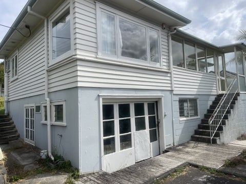 65 Ocean View Road, Hillcrest, Auckland