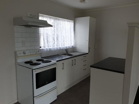 2/27 Templeton Place, Clendon Park, Auckland
