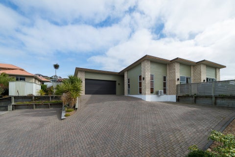 11 Great West Road, Matipo Heights, Rotorua