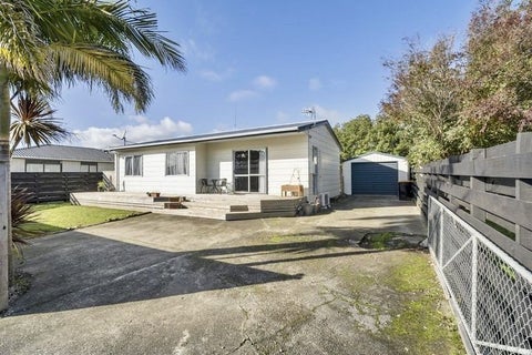 6 Athena Grove, Highbury, Palmerston North