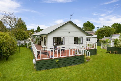 8 Matai Place, Pahiatua