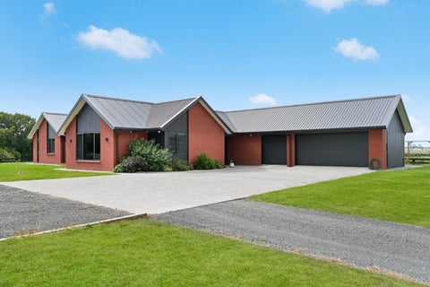 402 Lake Road, Horsham Downs, Hamilton