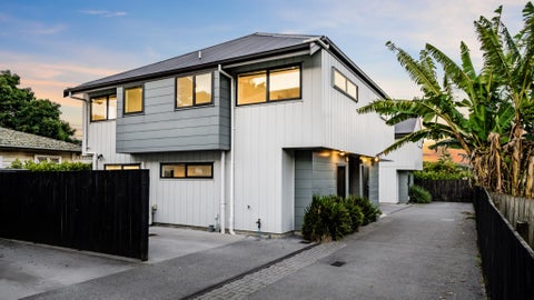 40B Waddell Avenue, Point England, Auckland