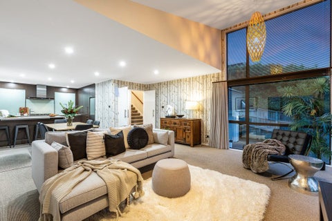 37 Navigation Drive, Whitby, Porirua