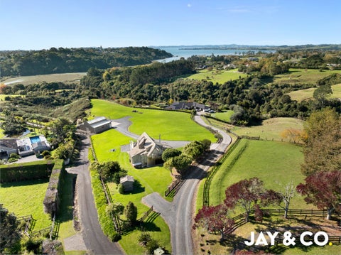 4 Birch Park Lane, Howick